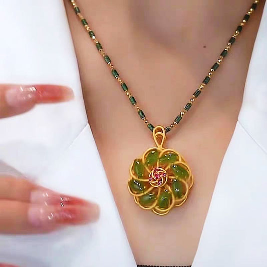 Lucky Flower Cat\'s Eye Stone Necklace