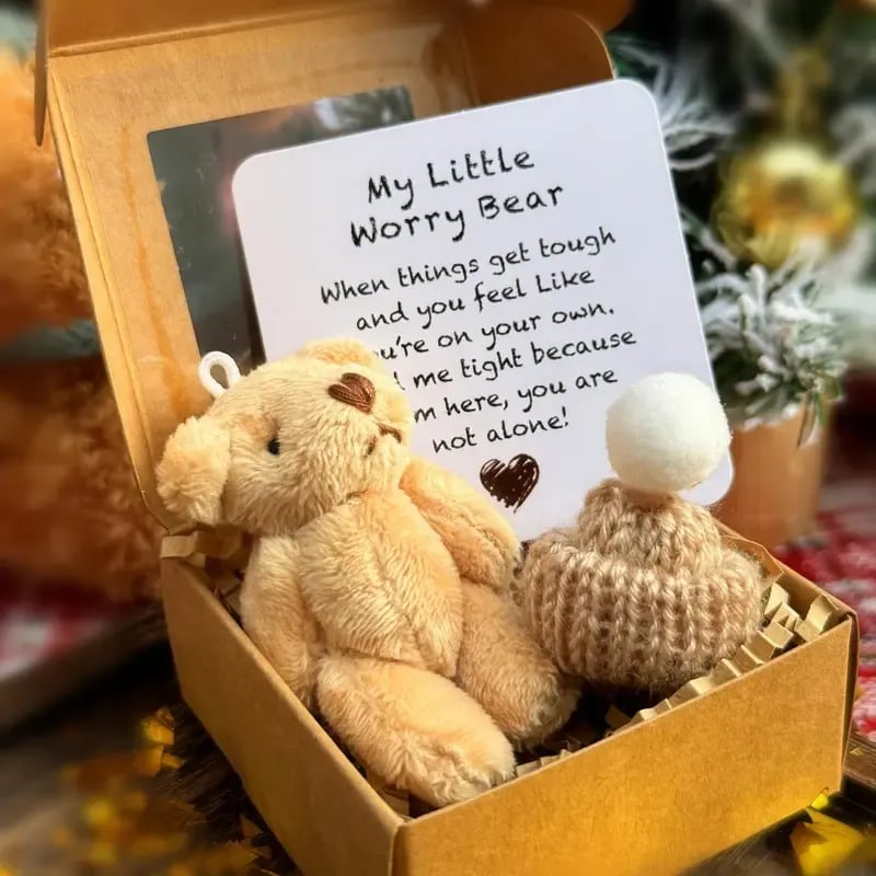 🧸 50% DE RÉDUCTION! 🎁 Mini Ours en Peluche Main avec Bonnet Amovible – Doux, réconfortant & compagnon de poche – Cadeau idéal pour petits et grands 💕