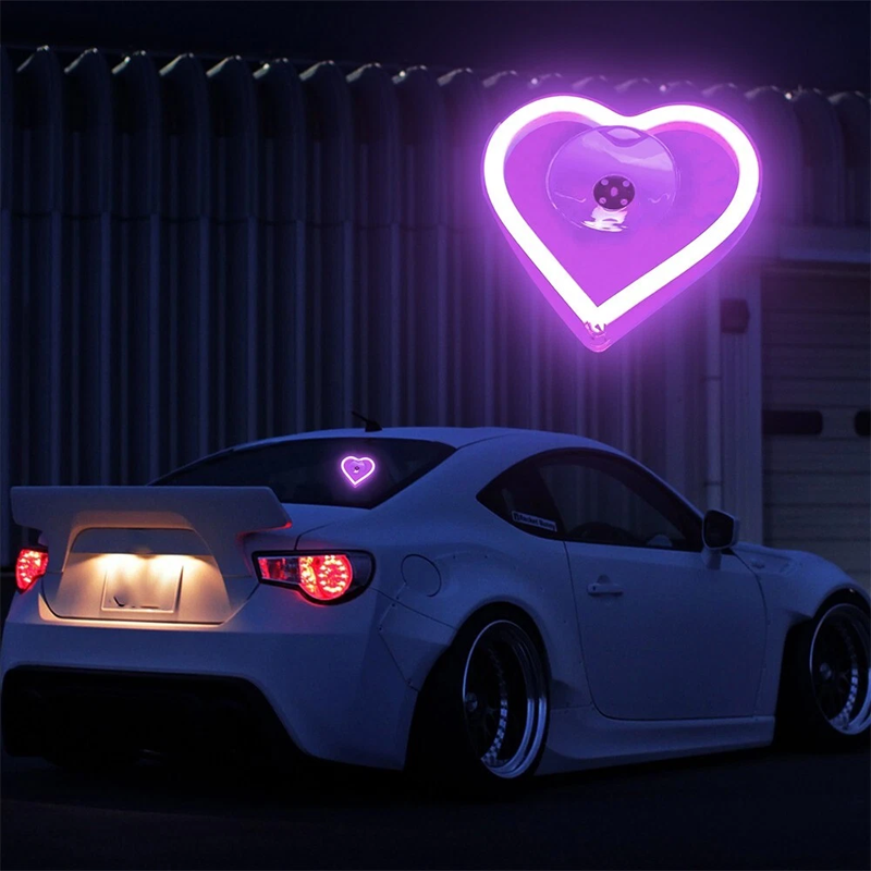 Lampe d’Ambiance Sans Fil en Forme de Cœur pour Voiture