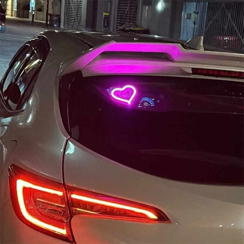Lampe d’Ambiance Sans Fil en Forme de Cœur pour Voiture