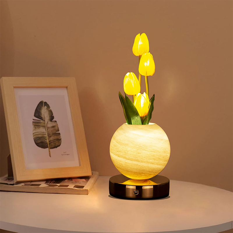 🌷💡 Veilleuse Bouquet de Tulipes – -50% ! Lueur douce, fleurs réalistes, USB – Parfaite pour chambre & nursery 🔥✨