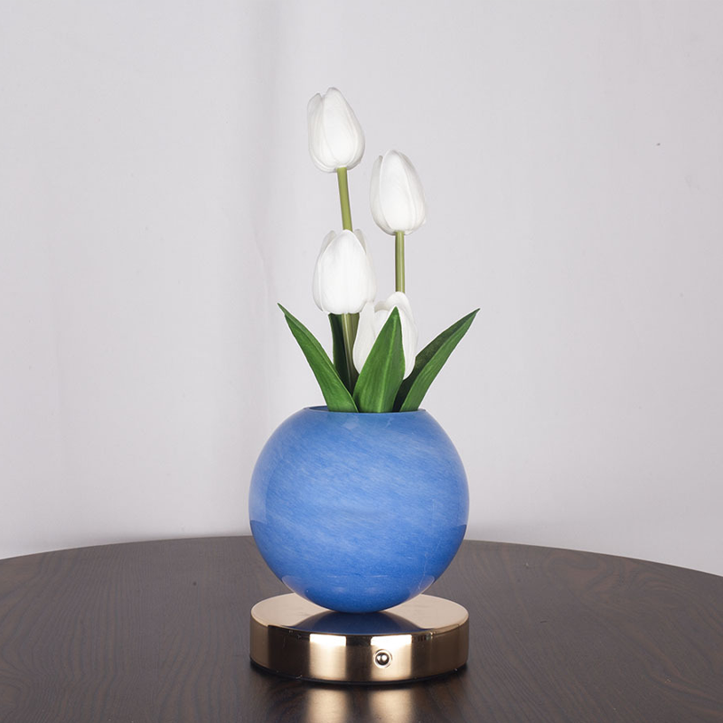 🌷💡 Veilleuse Bouquet de Tulipes – -50% ! Lueur douce, fleurs réalistes, USB – Parfaite pour chambre & nursery 🔥✨