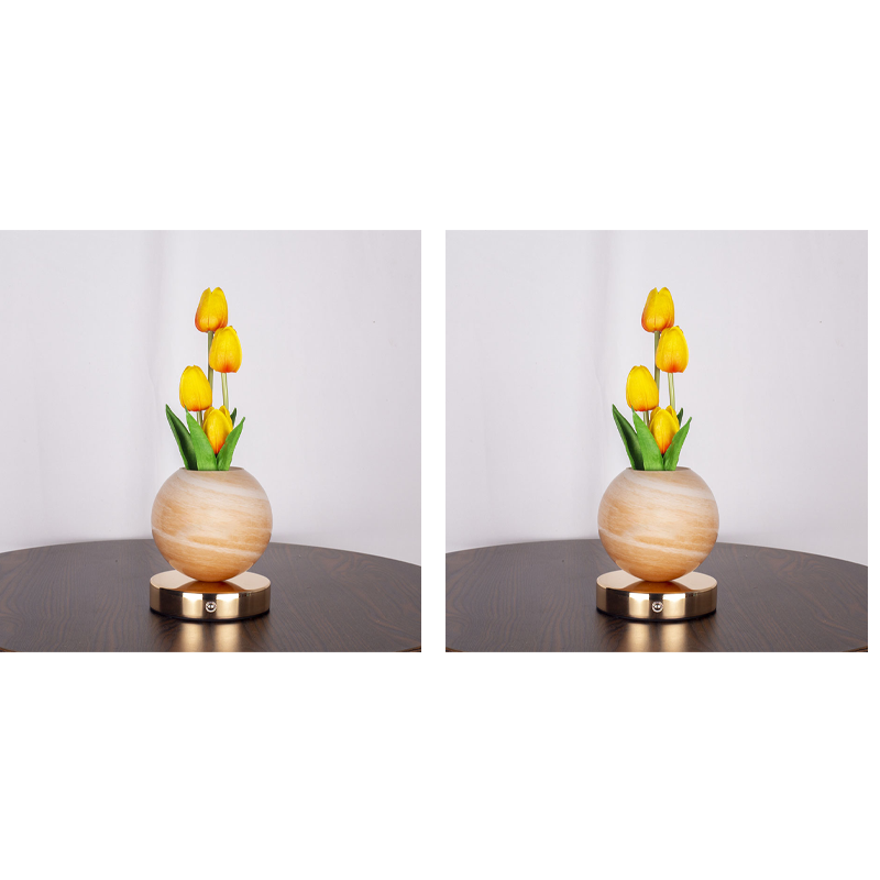 🌷💡 Veilleuse Bouquet de Tulipes – -50% ! Lueur douce, fleurs réalistes, USB – Parfaite pour chambre & nursery 🔥✨