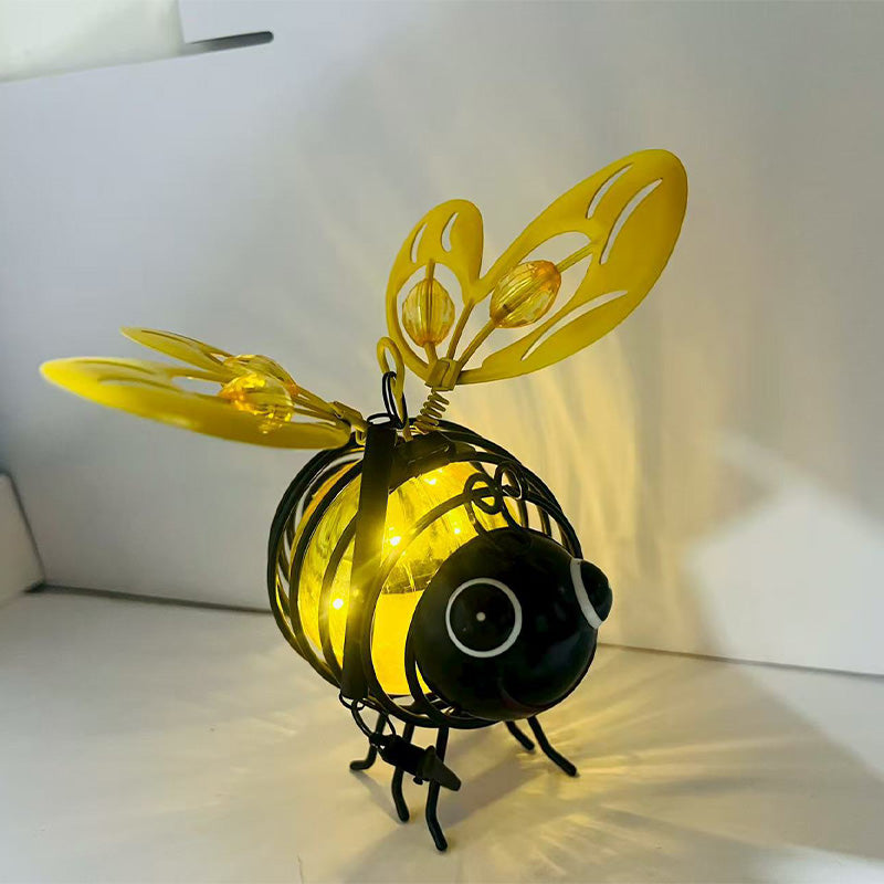 🐝 PROMO LIMITÉE 50% DE RÉDUCTION ! ☀️ Suspension Solaire Abeille Lumineuse – Ailes en Cœur, Métal, Résistant aux Intempéries 🌸