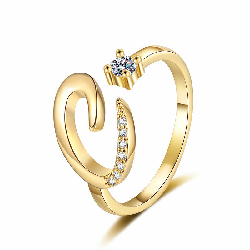 💍 50% DE RÉDUCTION ! ⏳ Bague Initiale Scintillante Ajustable – Cristaux Synthétiques, Finition Polie & Anneau Ouvert – Personnalisable, Chic et Confortable – Parfaite en Cadeau ou au Quotidien ✨💖🌿