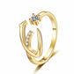 💍 50% DE RÉDUCTION ! ⏳ Bague Initiale Scintillante Ajustable – Cristaux Synthétiques, Finition Polie & Anneau Ouvert – Personnalisable, Chic et Confortable – Parfaite en Cadeau ou au Quotidien ✨💖🌿