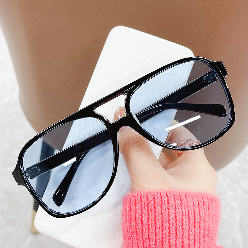 🔥 VENTE FLASH 2026 – 50% DE RÉDUCTION ! Seulement 19,99 € ✨⚡ 50K+ VENDUS ! 🕶️ Lunettes de Soleil d’Été Rétro – Grande Monture, Protection UV Supérieure, Verres Haute Définition & Légères – Idéales pour la Plage, la Piscine et les Activités en Plein A