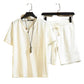 👕 50% DE RÉDUCTION ☀️ Ensemble décontracté été – Haut manches courtes & short assortis – Tissu respirant, coupe légère – parfait pour les journées chaudes ou les loisirs 🩳💨✨