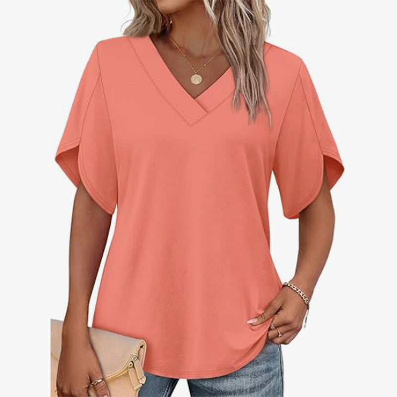 👗 50% DE RÉDUCTION! 🌿 Blouse fluide col V – Manches flutter, silhouette flatteuse & polyvalente – Parfaite du bureau au dîner 🕊️