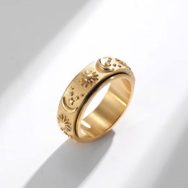 ✨ 50% DE RÉDUCTION ! 💍 Bague Rotative Anti-Stress Soleil Lune Étoiles – Métal de Qualité – 360° & Hypoallergénique for Couple