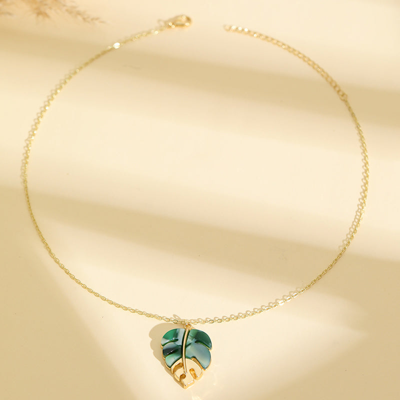 🍃‑50 % MAINTENANT ! ✨Collier pendentif feuille tendance – Motif feuille délicat, léger et élégant – Parfait pour le quotidien et un style inspiré de la nature 🌿