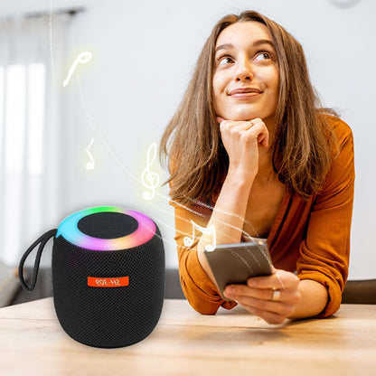 🎶🛒 -50% ! 🌊Enceinte Bluetooth Portable – Son Puissant, Compacte & Étanche – Parfaite pour l'Extérieur, les Voyages & les Fêtes.