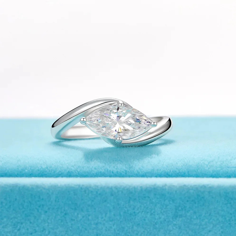 💍 -50% ! ✨ Bague Marquise Radieuse – Cuivre + Zircon – Taille Marquise Brillante & Finition Française pour Quotidien Chic 💎