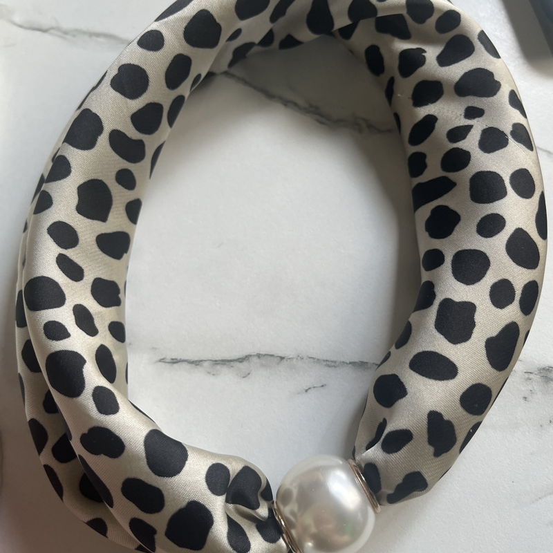 Foulard Doux à Fermoir Magnétique Perlé💟Pièces Polyvalentes du Quotidien